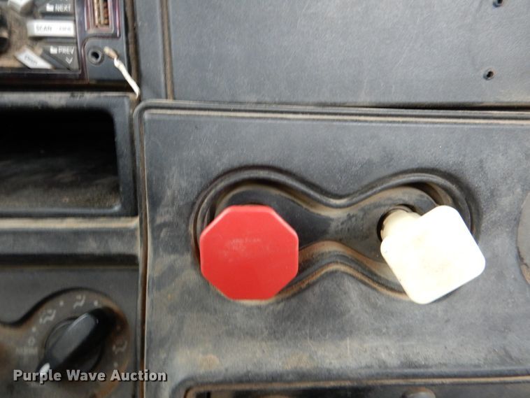 image for item DJ0350 2014 International ProStar  semi truck