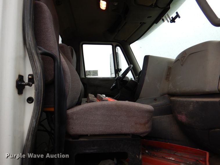 image for item DJ0350 2014 International ProStar  semi truck