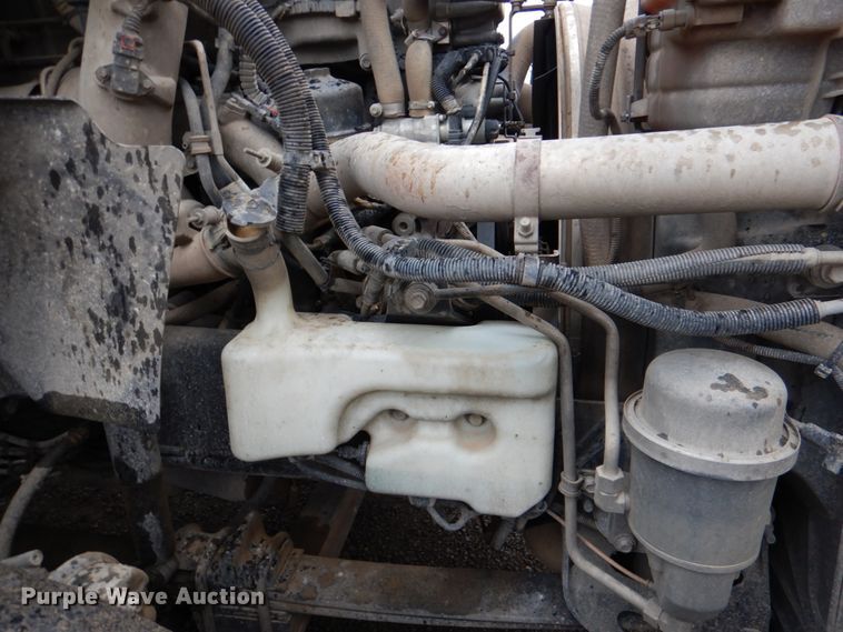 image for item DJ0350 2014 International ProStar  semi truck