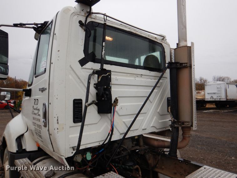 image for item DJ0350 2014 International ProStar  semi truck