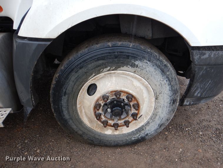 image for item DJ0350 2014 International ProStar  semi truck