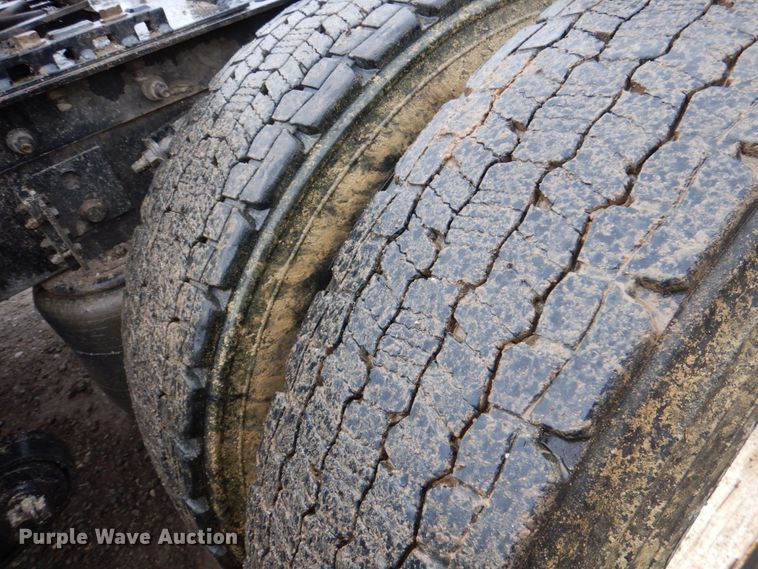 image for item DJ0350 2014 International ProStar  semi truck