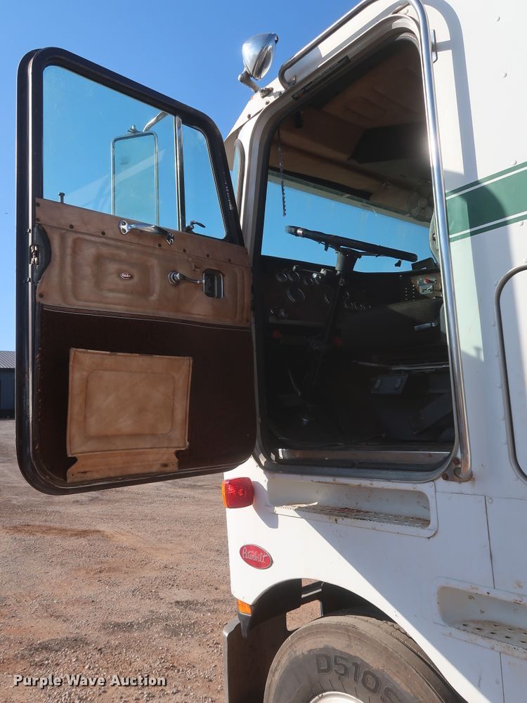 image for item DJ1819 1984 Peterbilt 362  semi truck