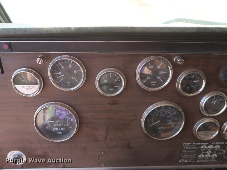 image for item DJ1819 1984 Peterbilt 362  semi truck