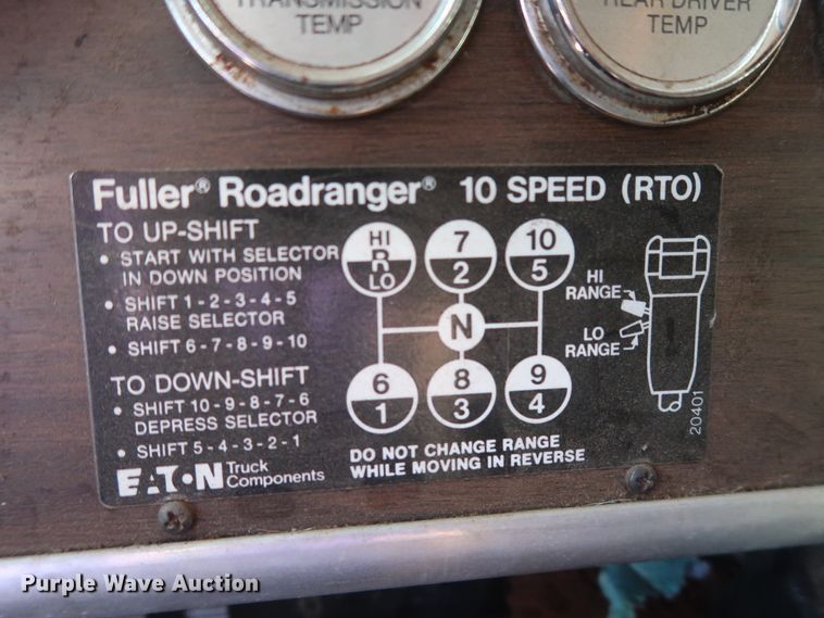 image for item DJ1819 1984 Peterbilt 362  semi truck
