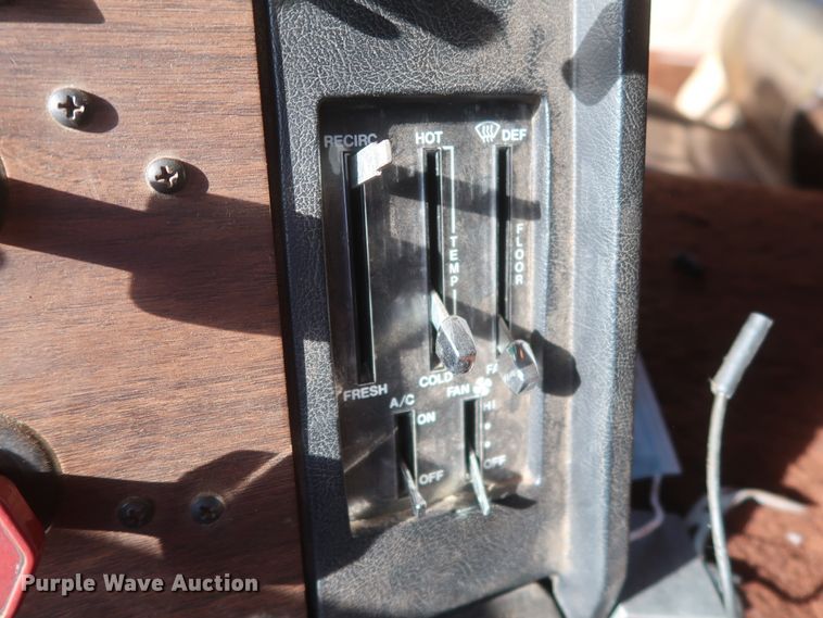 image for item DJ1819 1984 Peterbilt 362  semi truck