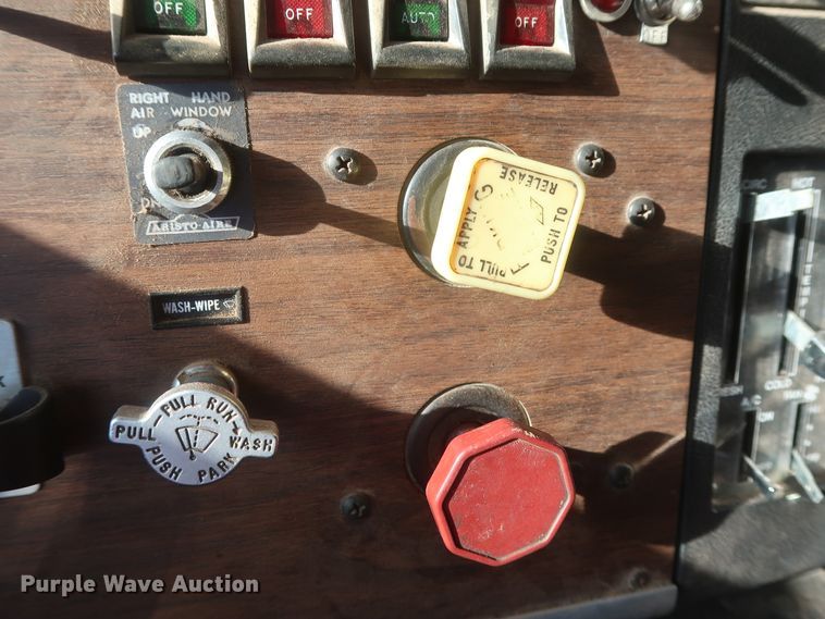 image for item DJ1819 1984 Peterbilt 362  semi truck