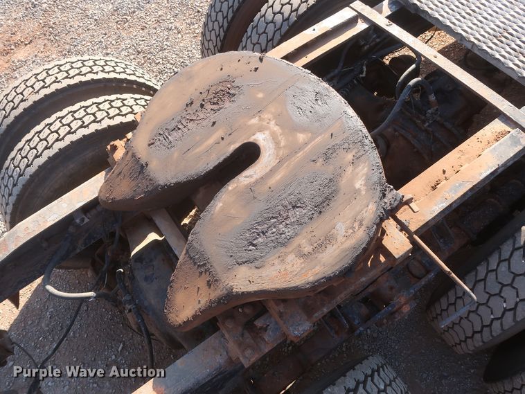 image for item DJ1819 1984 Peterbilt 362  semi truck