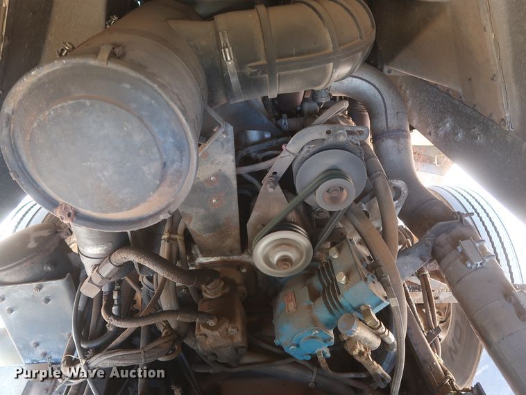 image for item DJ1819 1984 Peterbilt 362  semi truck