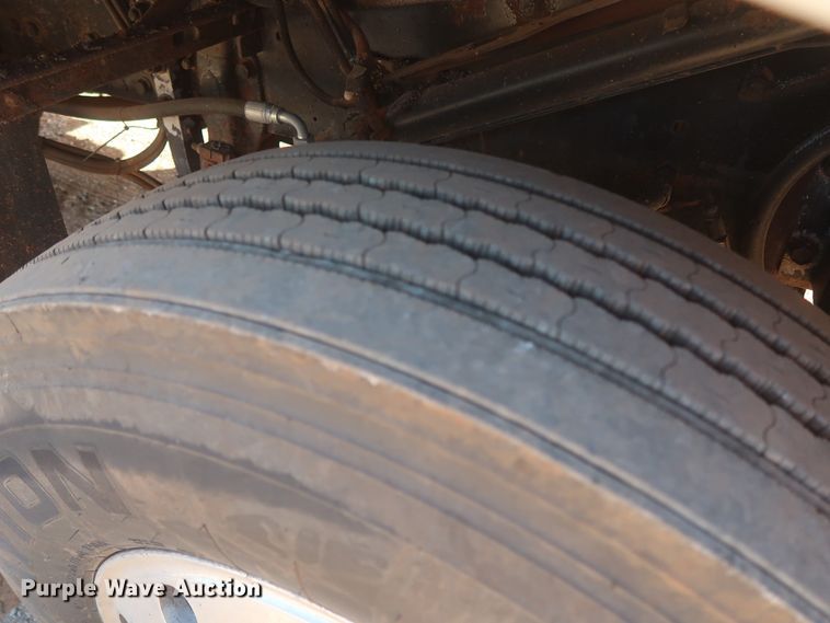 image for item DJ1819 1984 Peterbilt 362  semi truck