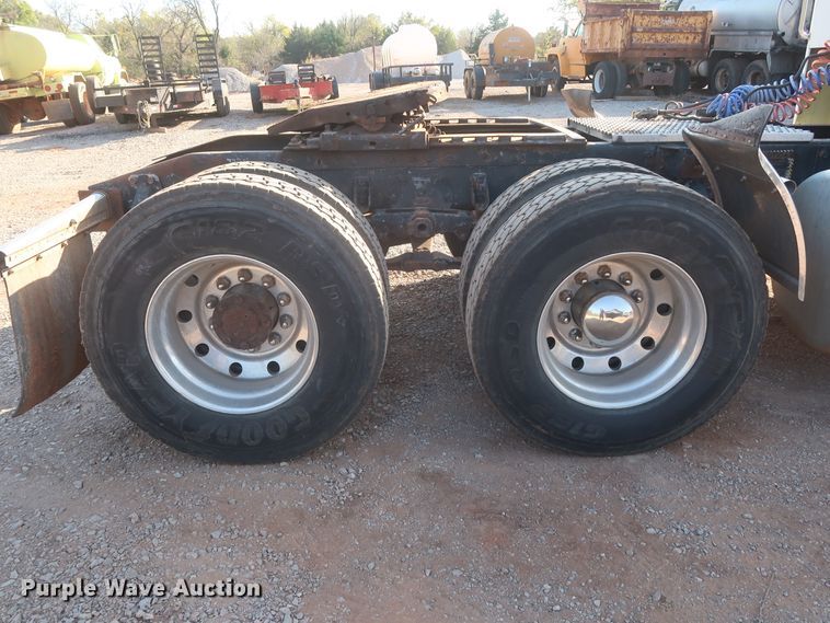 image for item DJ1819 1984 Peterbilt 362  semi truck