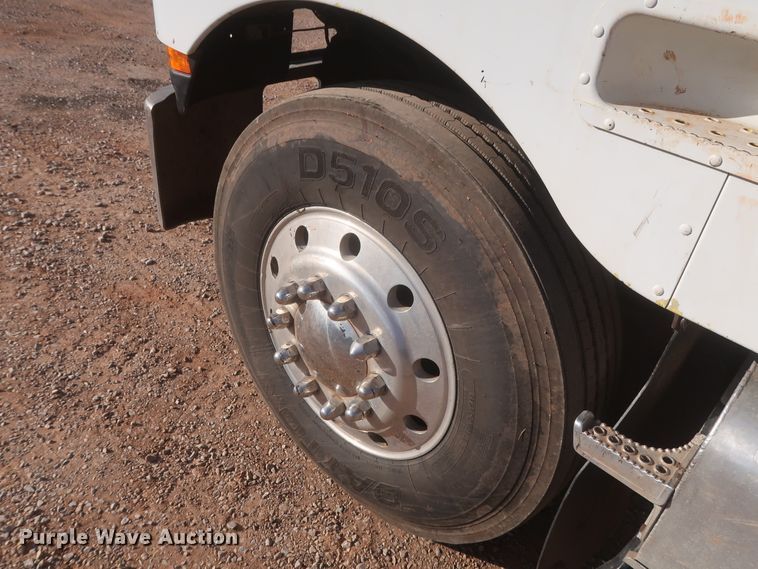 image for item DJ1819 1984 Peterbilt 362  semi truck