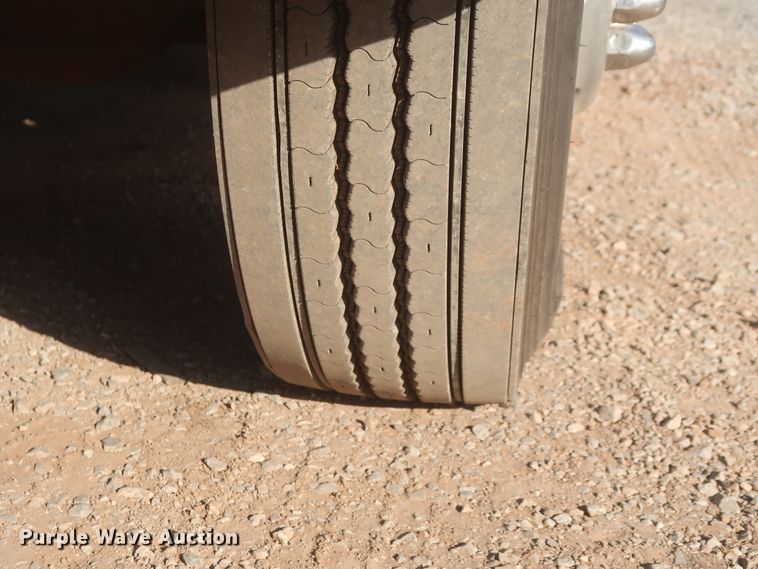 image for item DJ1819 1984 Peterbilt 362  semi truck