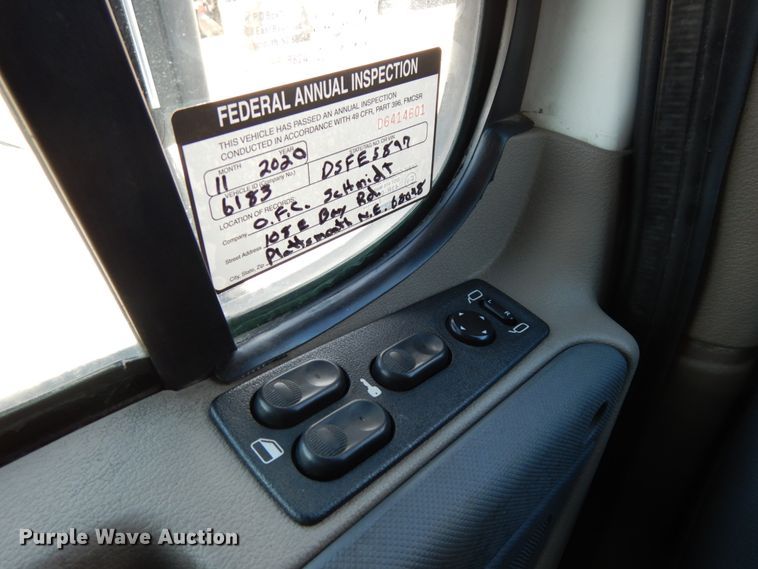 image for item DJ5797 2013 Freightliner Cascadia 125  semi truck