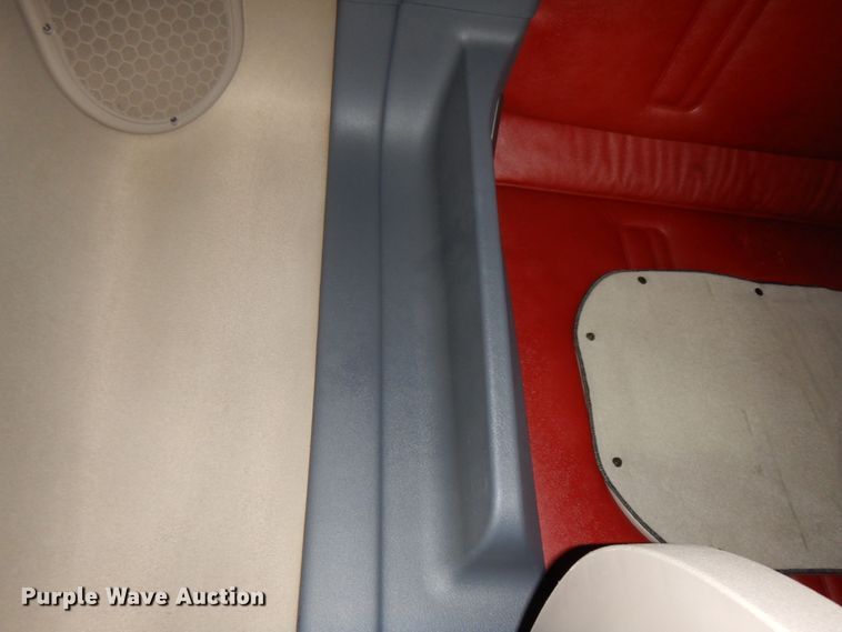 image for item DJ5797 2013 Freightliner Cascadia 125  semi truck