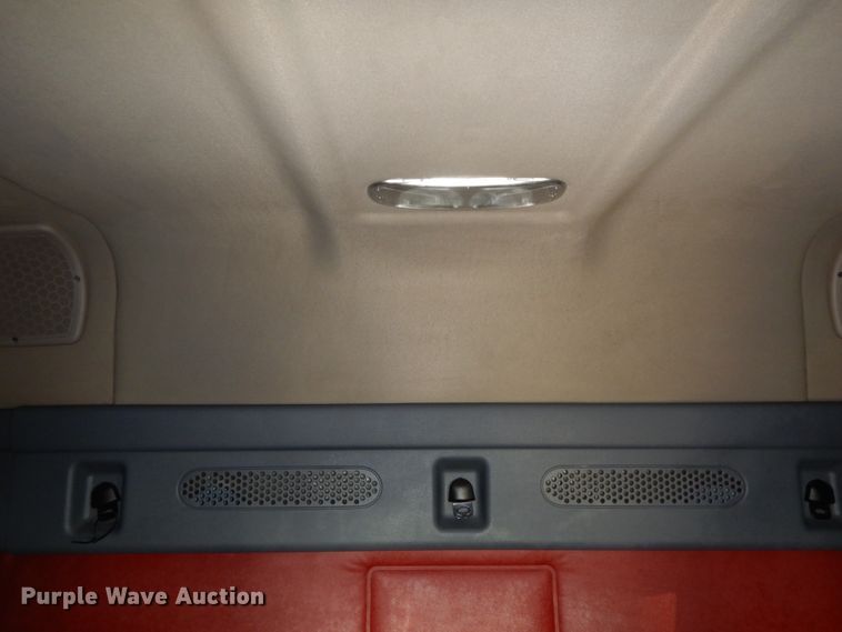 image for item DJ5797 2013 Freightliner Cascadia 125  semi truck