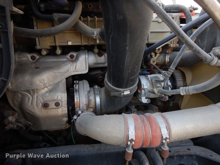 image for item DJ5797 2013 Freightliner Cascadia 125  semi truck