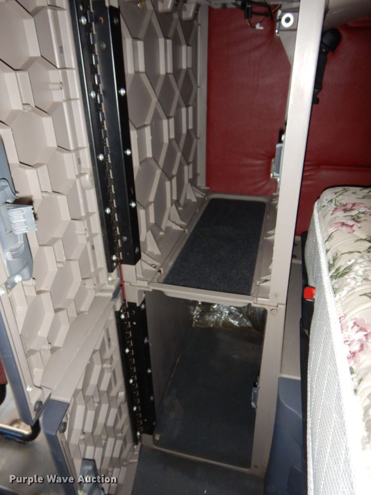 image for item DJ5798 2012 Freightliner Cascadia 125  semi truck