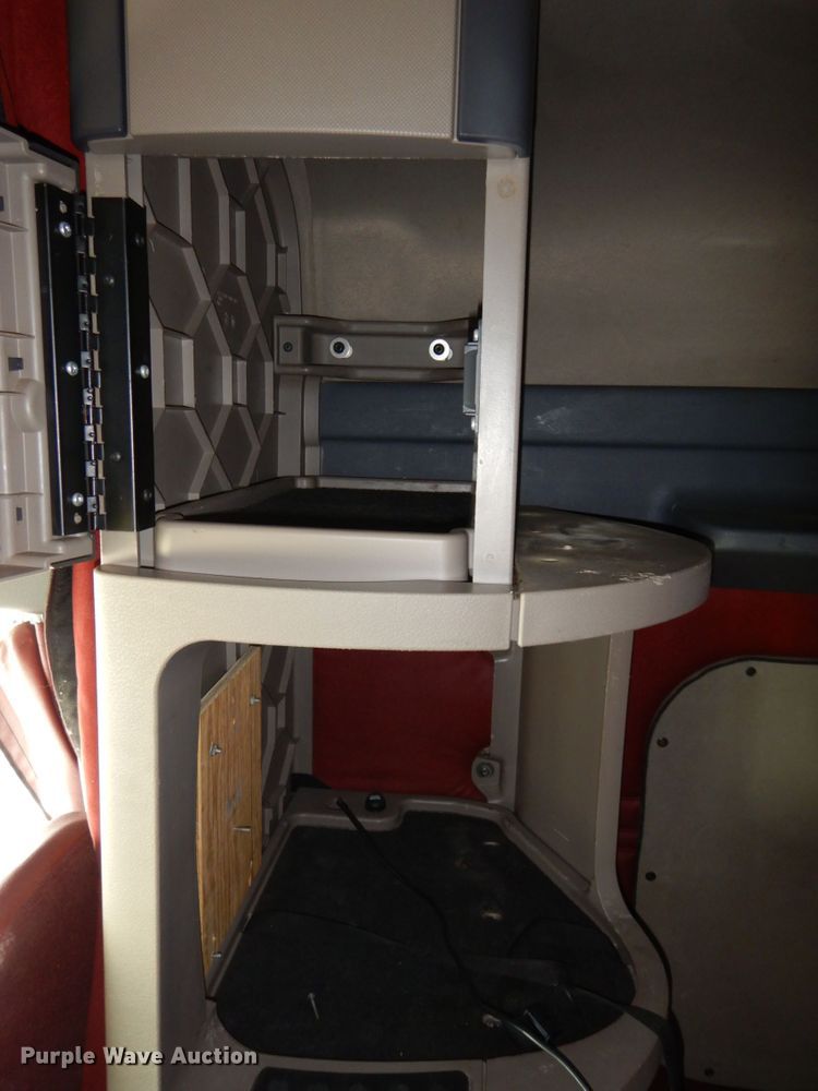 image for item DJ5798 2012 Freightliner Cascadia 125  semi truck