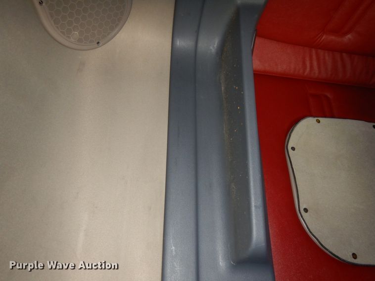 image for item DJ5798 2012 Freightliner Cascadia 125  semi truck