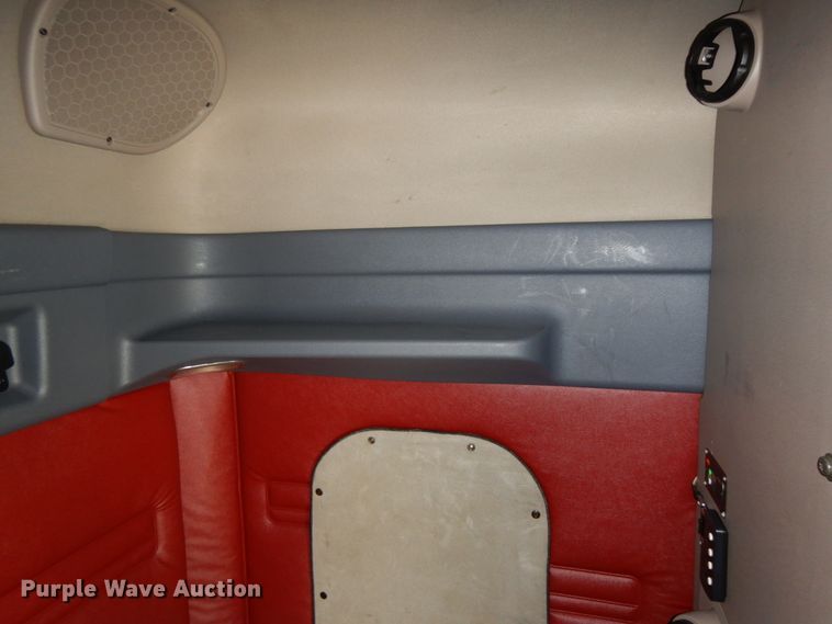 image for item DJ5798 2012 Freightliner Cascadia 125  semi truck