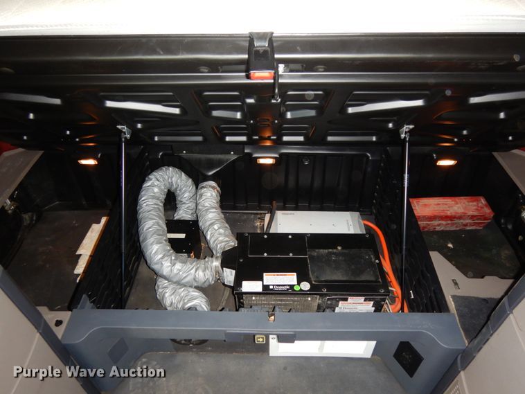 image for item DJ5798 2012 Freightliner Cascadia 125  semi truck