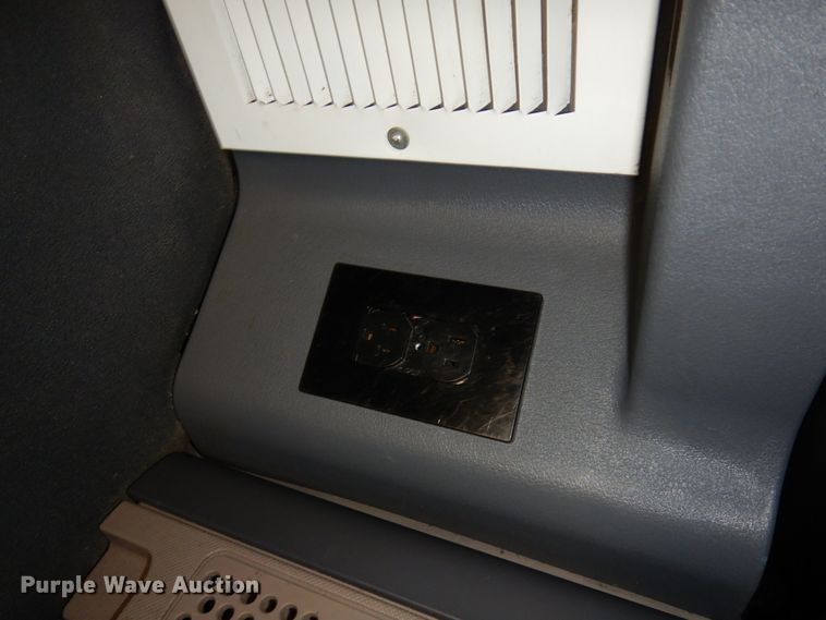 image for item DJ5798 2012 Freightliner Cascadia 125  semi truck