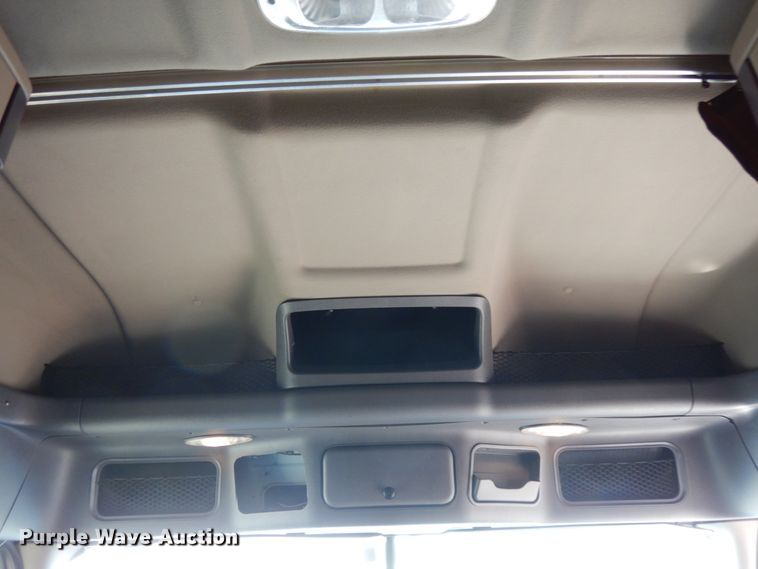 image for item DJ5798 2012 Freightliner Cascadia 125  semi truck