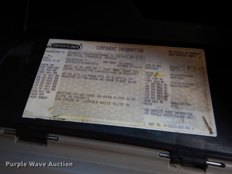 image for item DJ5798 2012 Freightliner Cascadia 125  semi truck