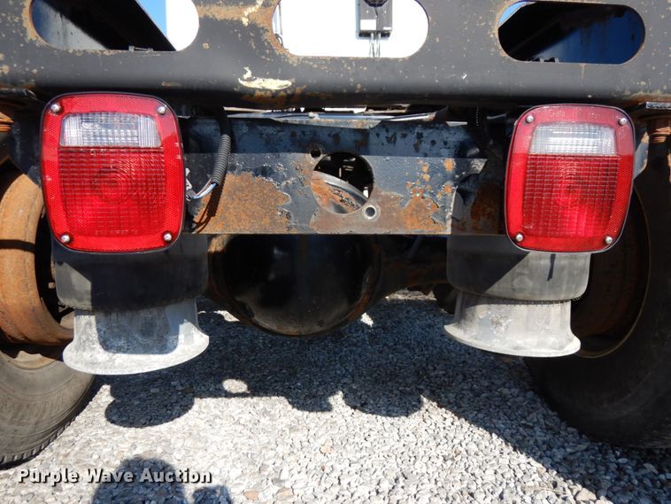 image for item DJ5798 2012 Freightliner Cascadia 125  semi truck