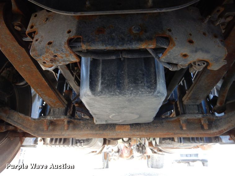 image for item DJ5798 2012 Freightliner Cascadia 125  semi truck