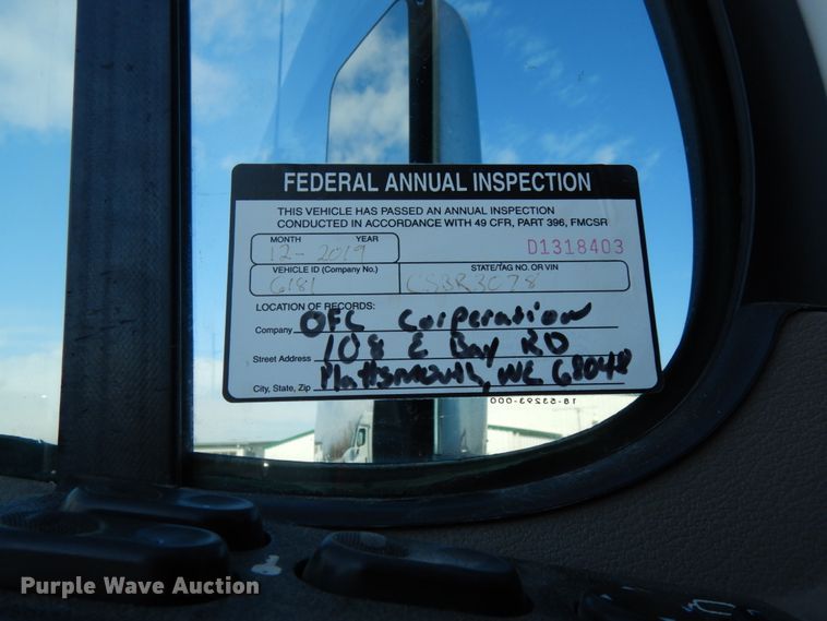 image for item DJ5798 2012 Freightliner Cascadia 125  semi truck