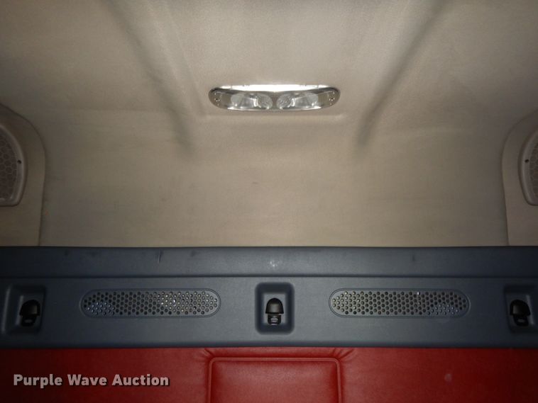 image for item DJ5799 2012 Freightliner Cascadia 125  semi truck