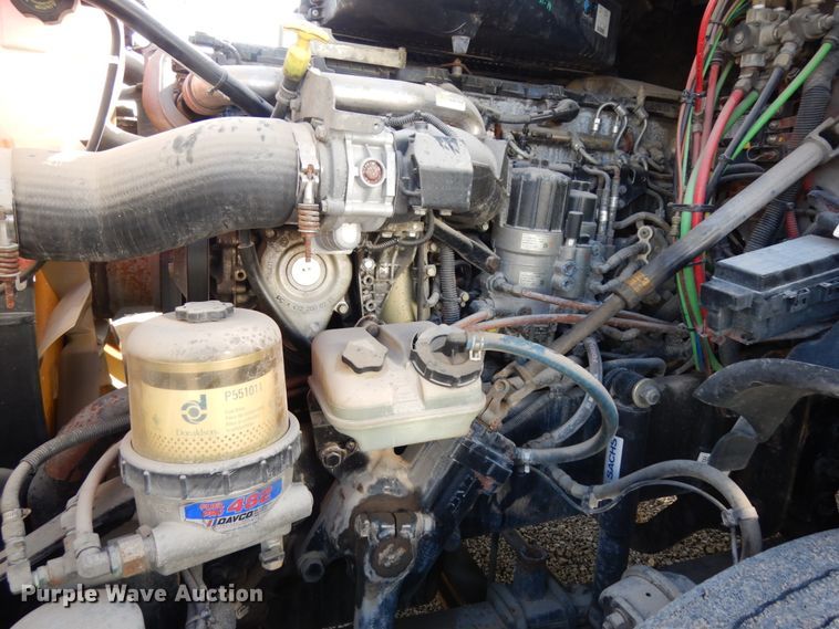 image for item DJ5799 2012 Freightliner Cascadia 125  semi truck