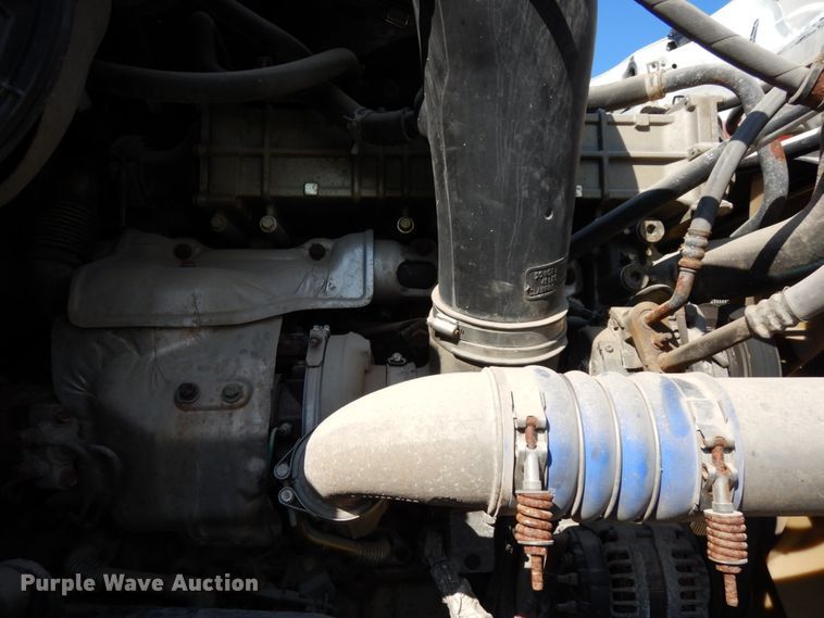 image for item DJ5799 2012 Freightliner Cascadia 125  semi truck