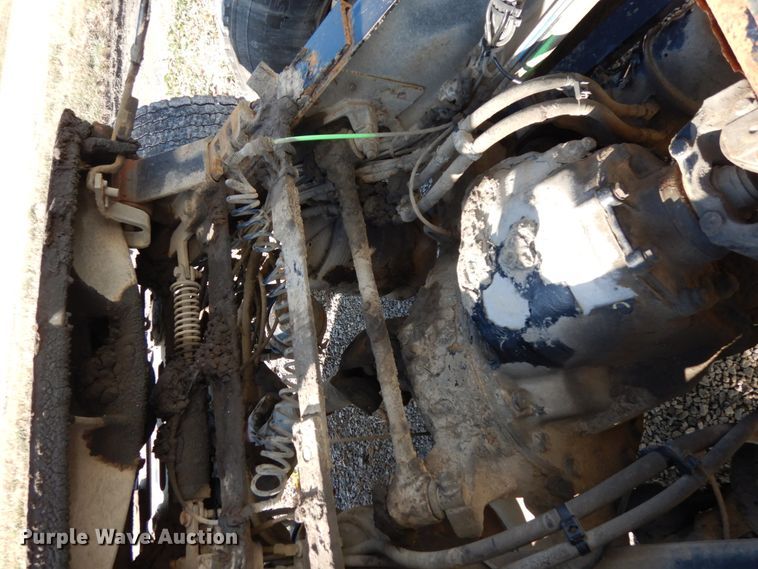 image for item DJ5799 2012 Freightliner Cascadia 125  semi truck