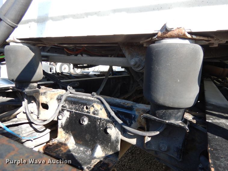 image for item DJ5799 2012 Freightliner Cascadia 125  semi truck