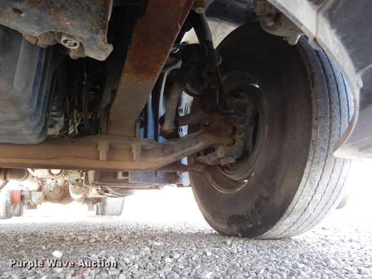 image for item DJ5799 2012 Freightliner Cascadia 125  semi truck