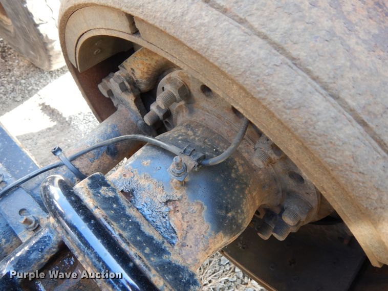 image for item DJ5799 2012 Freightliner Cascadia 125  semi truck