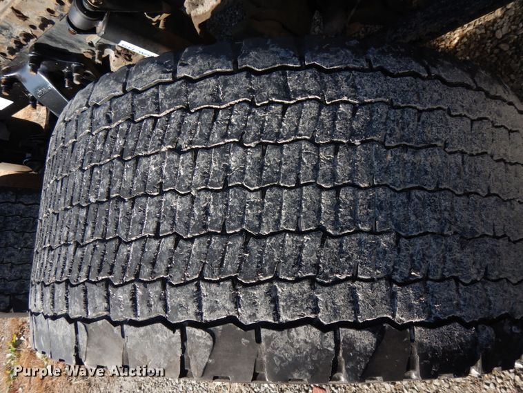 image for item DJ5799 2012 Freightliner Cascadia 125  semi truck