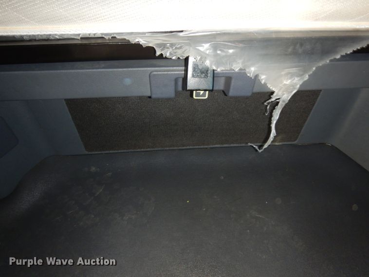 image for item DJ5800 2013 Freightliner Cascadia 125  semi truck