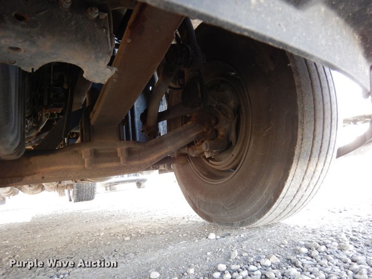 image for item DJ5800 2013 Freightliner Cascadia 125  semi truck