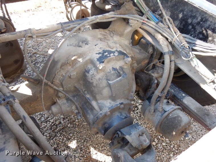 image for item DJ5801 2013 Freightliner Cascadia 125  semi truck