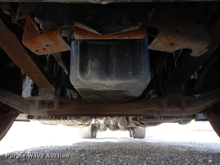 image for item DJ5801 2013 Freightliner Cascadia 125  semi truck