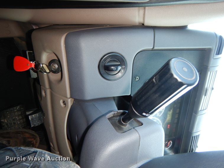 image for item DJ5802 2012 Freightliner Cascadia 125  semi truck