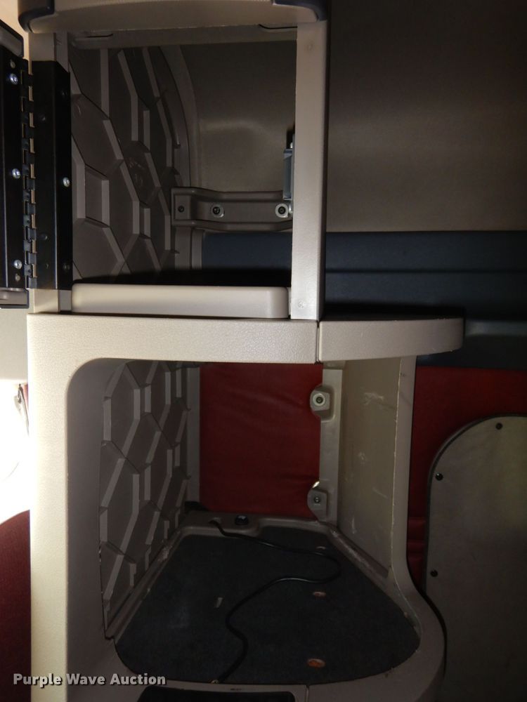 image for item DJ5802 2012 Freightliner Cascadia 125  semi truck