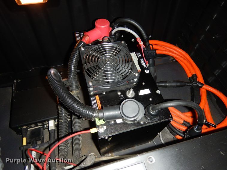 image for item DJ5802 2012 Freightliner Cascadia 125  semi truck