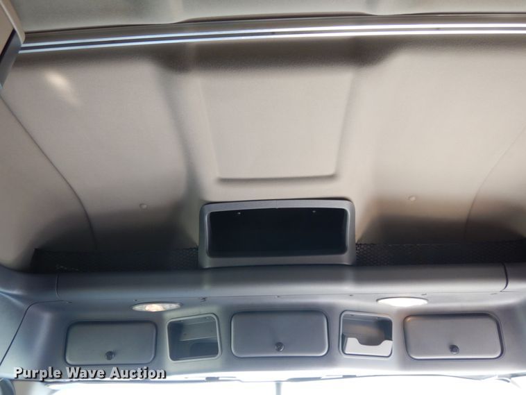 image for item DJ5802 2012 Freightliner Cascadia 125  semi truck