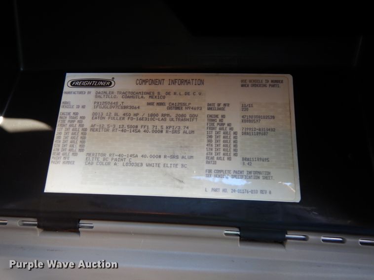 image for item DJ5802 2012 Freightliner Cascadia 125  semi truck