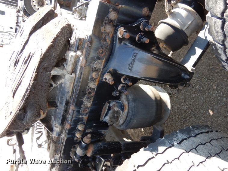 image for item DJ5802 2012 Freightliner Cascadia 125  semi truck